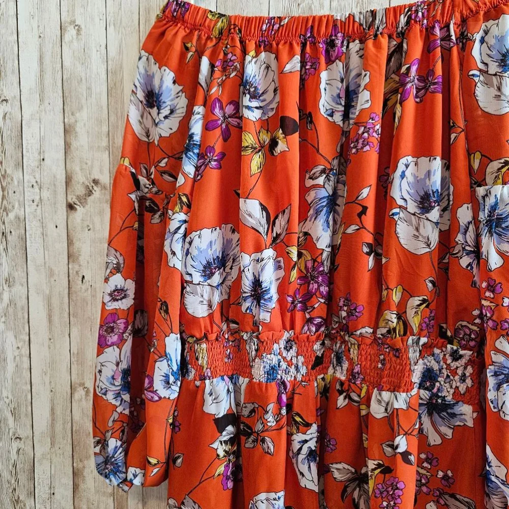 Women's Fashion Nova Romper M Orange Floral